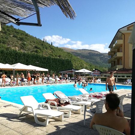 Filippone Hotel&Ristorante Gioia dei Marsi Kültér fotó