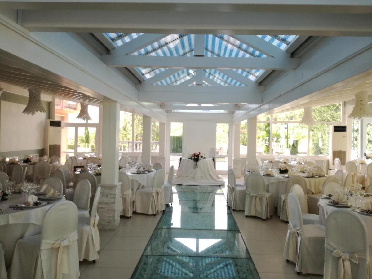 Filippone Hotel&Ristorante Gioia dei Marsi Kültér fotó