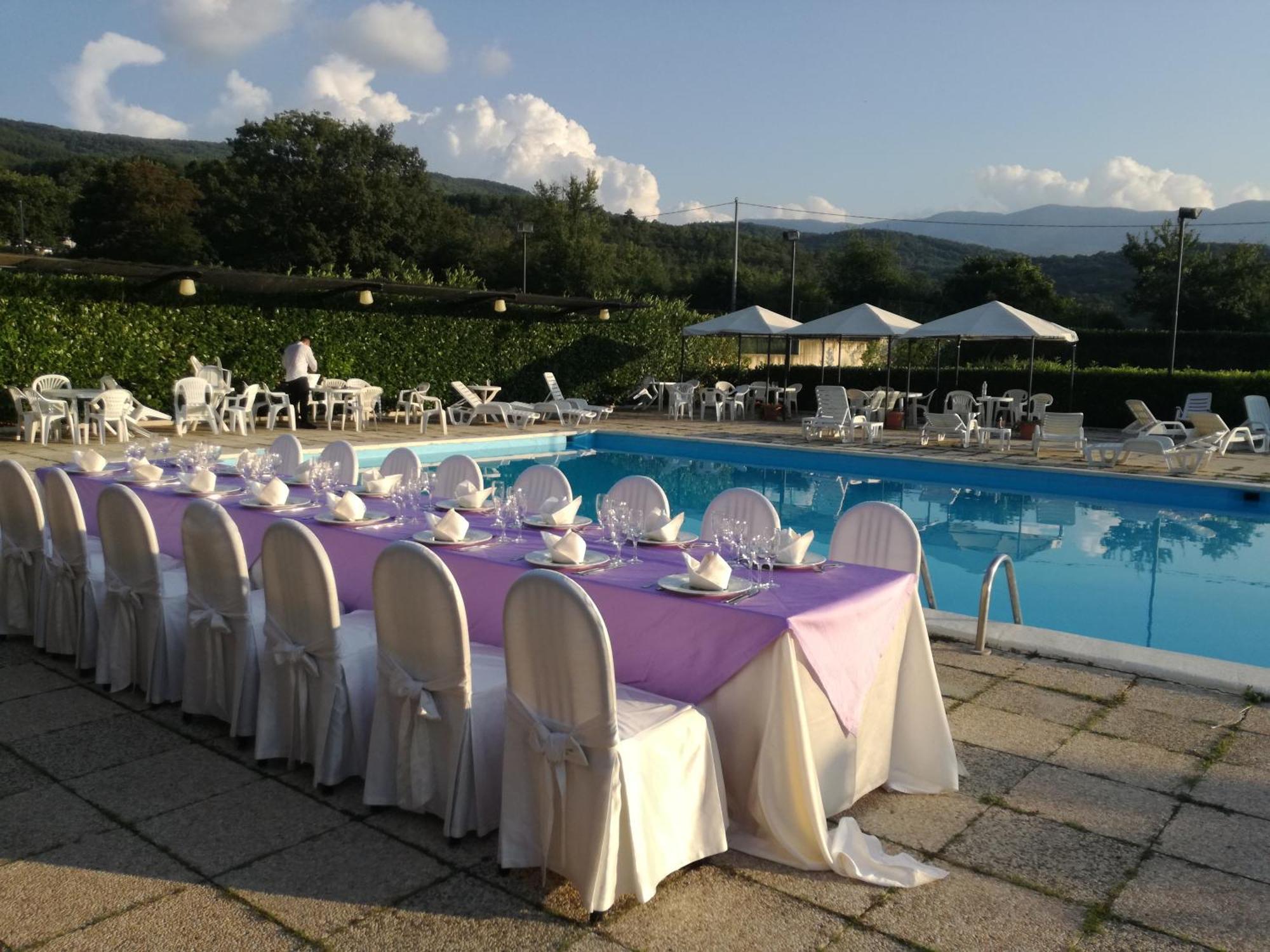 Filippone Hotel&Ristorante Gioia dei Marsi Kültér fotó